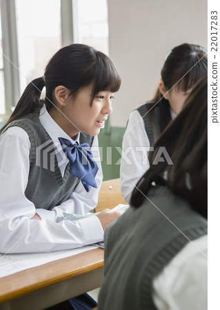 討論女生 22017283