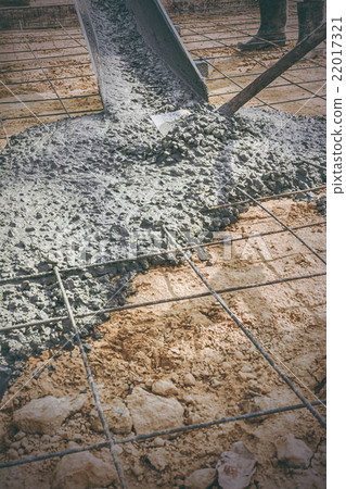 Pour cement for the floor large building. 22017321