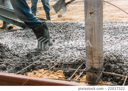Pour cement for the floor large building. 22017322
