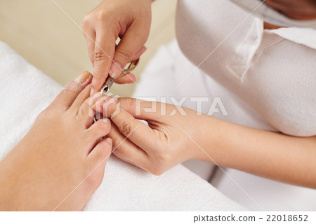Pedicure process 22018652
