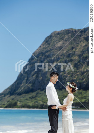 新娘和修飾海灘婚禮 新娘和修飾海灘婚禮 22019890