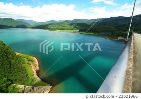 Treasure Lake 22021966