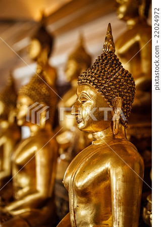 Golden Buddha statues in buddhist temple Golden Buddha statues in buddhist temple 22024972