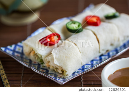 Soft Spring rolls with gravy sauce Soft Spring rolls with gravy sauce 22026801
