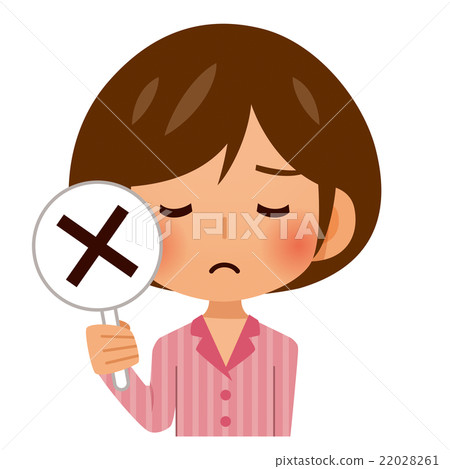 A woman in pajamas who puts out a tag 22028261
