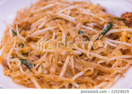Thailand's national dishes, stir-fried noodles Thailand's national dishes, stir-fried noodles 22028629