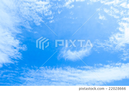 春天天空白色雲彩和藍天背景材料複製空間字符空間積雲圖像 春天天空白色雲彩和藍天背景材料複製空間字符空間積雲圖像 22028666