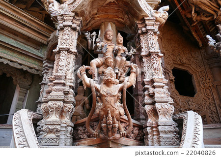 泰國芭堤雅（泰國的Sachjatam寺Thakrada Familia） 22040826