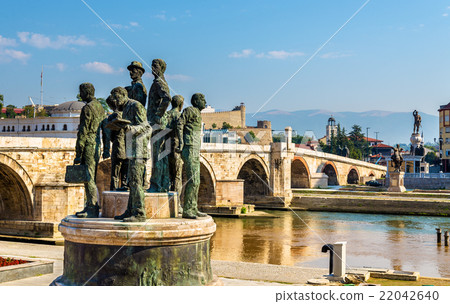 Monument of the Boatmen of Salonica in Skopje - 22042640
