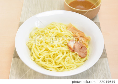 Delicious tsukemen 22045645
