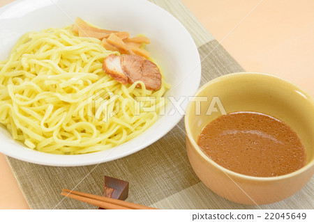 Delicious tsukemen 22045649