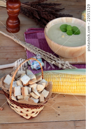 Corn soup of delicious and fresh corn . Corn soup of delicious and fresh corn . 22051329