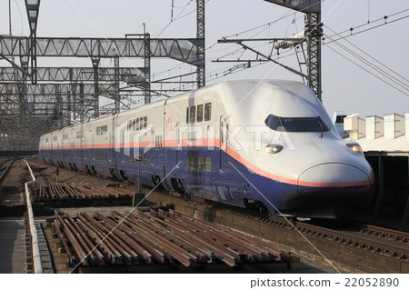 Joetsu Shinkansen E4 series (Toki color) 22052890