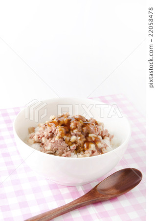Combeef hash bowl and sweet soy sauce Sauce Combeef hash bowl and sweet soy sauce Sauce 22058478