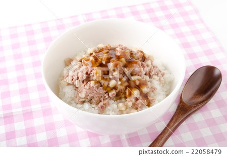 Combeef hash bowl and sweet soy sauce Sauce Combeef hash bowl and sweet soy sauce Sauce 22058479