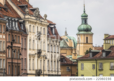 Old town in Warsaw, Poland. The Royal Castle Old town in Warsaw, Poland. The Royal Castle 22060198