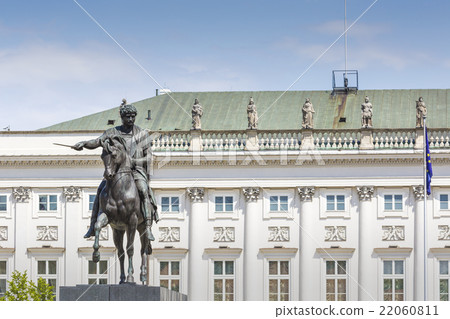 Presidential Palace in Warsaw, Poland. 22060811