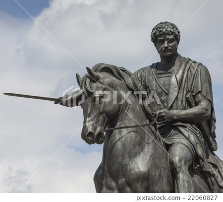 Joseph Poniatowski monument Presidential Palace 22060827