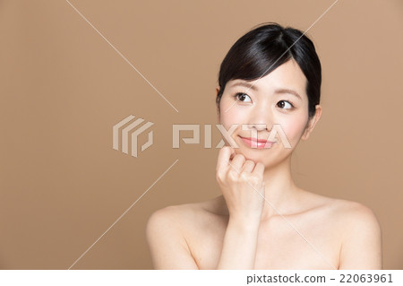 女人的皮膚護理形象 女人的皮膚護理形象 22063961