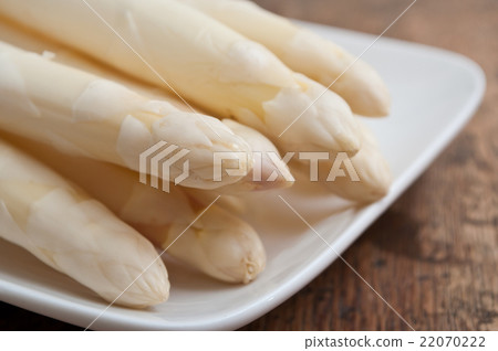 closeup of Yellow asparagus in a plate closeup of Yellow asparagus in a plate 22070222
