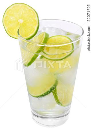 Lemonade with lime and ice cubes Lemonade with lime and ice cubes 22071795