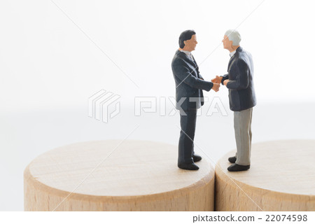 Businessmen who established negotiations 22074598