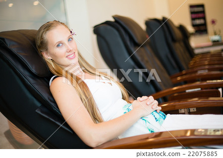massage chair  22075885
