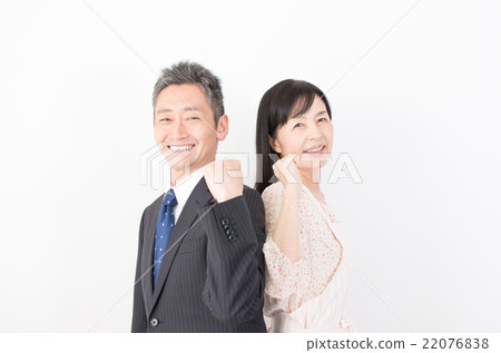 A couple who gets posed 22076838