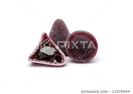 This pyramidal cuberdons This pyramidal cuberdons 22076944