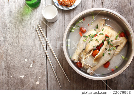 Ginseng chicken soup korean food Ginseng chicken soup korean food 22079998