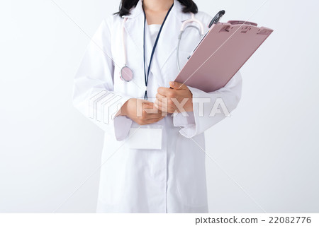 A middle woman wearing a part white costume A middle woman wearing a part white costume 22082776