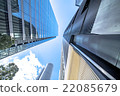 Look up at the building 22085679