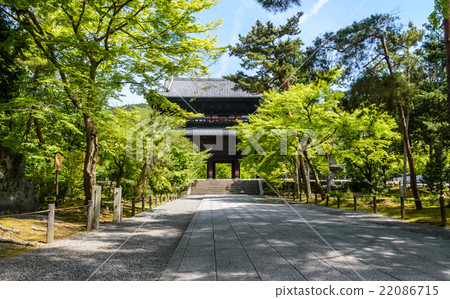 Sanmon Gate of Nanzenji Temple 22086715