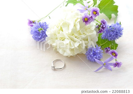 Flowers and engagement ring 22088813
