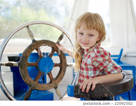 little sweet girl on yacht little sweet girl on yacht 22092502