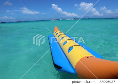 Sea Sea 22096087