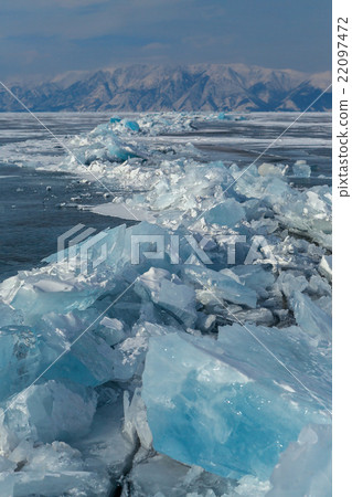 Large blocks of ice crack. Large blocks of ice crack. 22097472