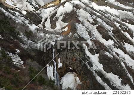 Zao's spring · unfolding waterfall (Miyagi prefecture) Zao's spring · unfolding waterfall (Miyagi prefecture) 22102255