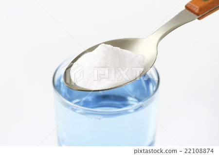 spoon of baking soda spoon of baking soda 22108874