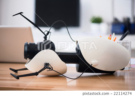 Model printed on the 3d printer lying   22114274