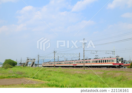 Tobu Nikko Line train going inside the countryscape 22116161
