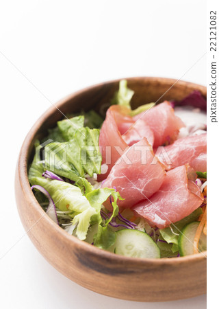 Raw ham salad Raw ham salad 22121082