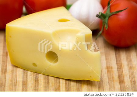Cheese and vegetables 22125034