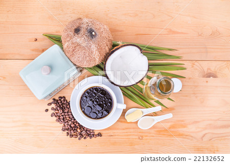 Bulletproof coffee with coconut oil and butter Bulletproof coffee with coconut oil and butter 22132652