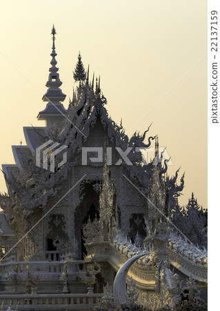 White temple of Wat Rong Khun 22137159