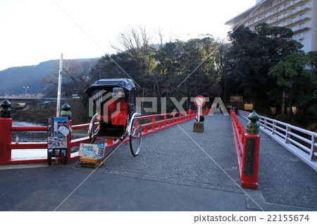箱根橋和人力車 22155674