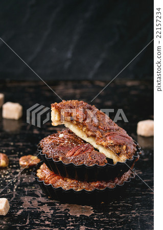Caramel pecan pie Caramel pecan pie 22157234