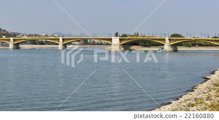 Margaret Bridge across Danube river in Budapest Margaret Bridge across Danube river in Budapest 22160880