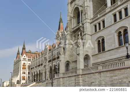 Parliament building facade in Budapest, Hungary. Parliament building facade in Budapest, Hungary. 22160881