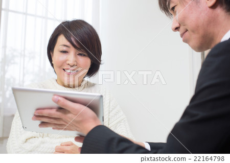 一個女人聽演示文稿 一個女人聽演示文稿 22164798